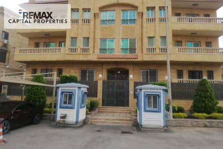 شقة فاخرة للإيجار بالياسمين فيلات - 320م بالمطبخ والتكييفات جاهزة للسكن الفوري