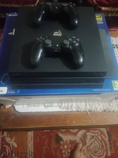 ps4 Proشخصي منزلي مثل الجديد