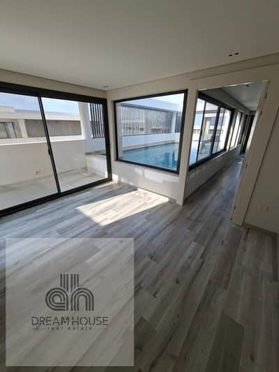 للإيجار بنتهاوس بليك فيو ريزيدنس - حمام سباحة خاص وموقع استراتيجي Lake view for rent