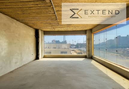 At a special price per meter in the most important sites of 6th of October on the central axis, a café for rent with internal spaces and outdoor areas inside a commercial mall with high vitality