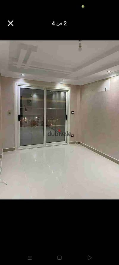 شقه للايجار  بمدينتي B7  بسعر لقطه   تقسيـــمه: -  2غرفـة ب  + حمـآم + مطبـخ + وريسبشـن   ـ فيوو الخدمآت مبآشرة  ـ دور متكرر  الإيجار شامل المطبخ  المفتاح متاحه للمعاينة في أي وقت  للتـــــــوآصل  01063208140