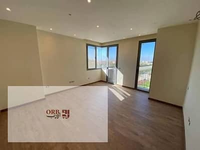 شقه 160 متر للبيع في المستثمرين الشمالية بجوار Park View حسن علام و Garden 8 و Mountain View 1 بمقدم 5% وتقسيط حتي 8 سنين Prime location. تواصل معانا .