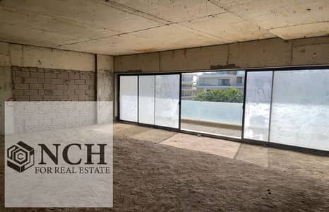 Semi finished Apartment for Sale in Lake View 1