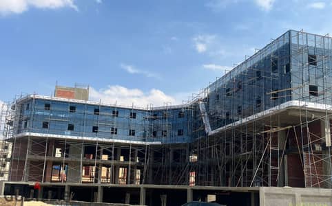 * وسط 4 مناطق سكنية   - النرجس عمارات - النرجس الجديدة - الحي الثالث - الدبلوماسيين   • اقل من 5 دقايق من  - ال90 الجنوبي  - محور محمد نجيب