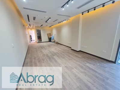 For rent: 67 sq m fully finished administrative office in Plaza Mall, Ritzy, Sheikh Zayed, opposite Greens Compound