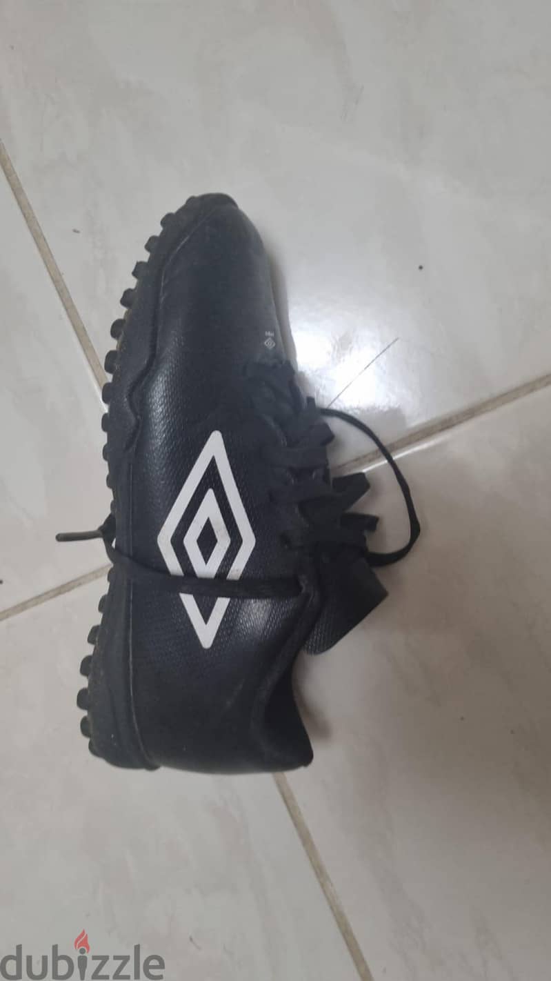 حذاء رياضي 3