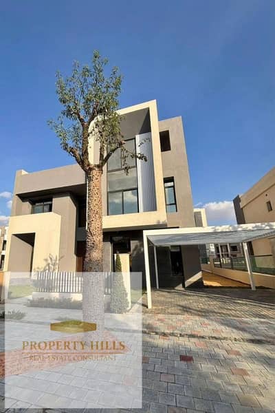 آخر تاون هاوس استلام فوري في marq ville متشطب بالكامل