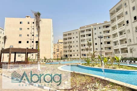 Last penthouse for sale, 180 sq m, 4 bedrooms, ready for immediate occupancy in Hadayek October, within Green Town Tesla Compound.