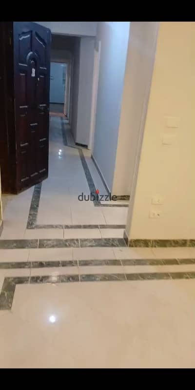 For rent: an elevated ground apartment with a private garden, 3 rooms in the second neighborhood of the gathering.