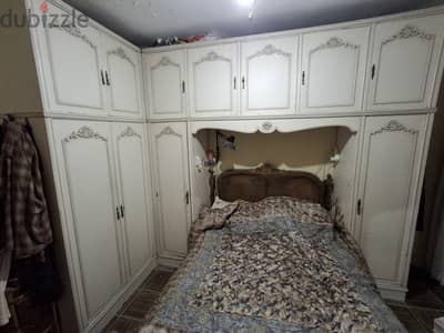 دولاب بلاكار زاوية