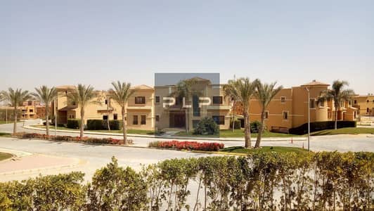 فيلا مستقلة للبيع اقل من سعر السوق ريسيل استلام فوري جاهزة علي السكن في كمبوند قطامية جاردنز التجمع الخامس بفيو مفتوح علي لاند سكيب برايم لوكيشن