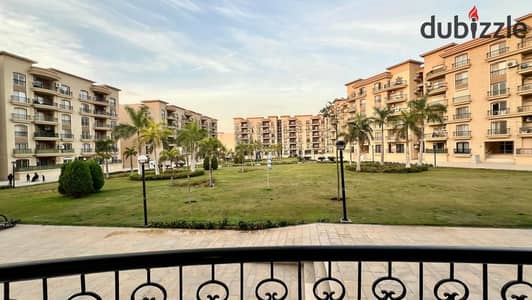 A real catch in New Seventh District   162 sqm apartment with a stunning wide garden view.