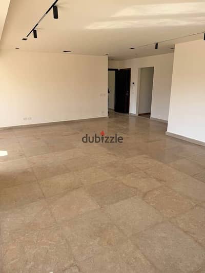 شقه متشطبه بالتكيفات بيرامد هايتس امام نيو جيزه