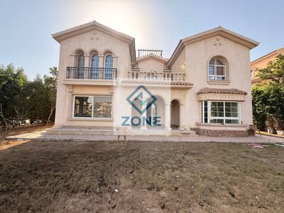 For sale in Madinaty, a separate D villa, 460 m, fully finished, with an open and distinctive view in VG2