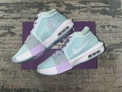 Brand new original nike lebron james