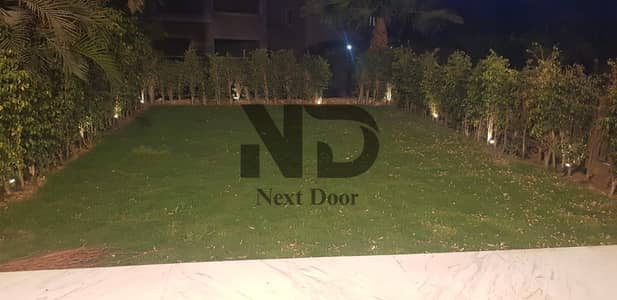 تاون هاوس كامل التشطيب بموقع مميز للايجار في قطامية ديونز