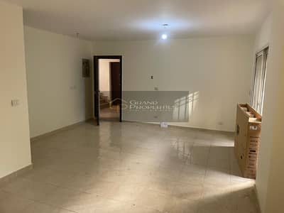 للبيع شقه في مدينتي القاهره الجديده في B6   عباره عن مساحه 106 متر+حديقه 40 متر