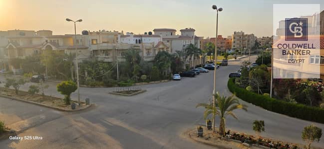 للبيع ارخص شقة كورنر 290 م بموقع مميز جدًا في جنوب الأكاديمية – امام cic-  التجمع الخامس - القاهره الجديده - 4 غرف