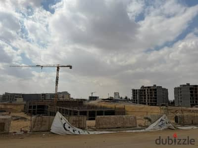 عيادة  للبيع كاملة التشطيب  بالتكييفات في الشيخ زايد علي المحور مباشرة كمبوند ايفر ويست