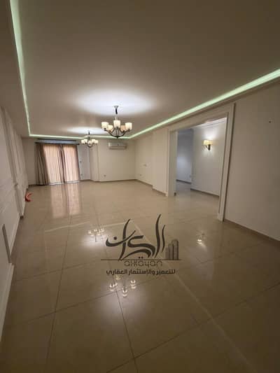 شقه فى جرين تاورز