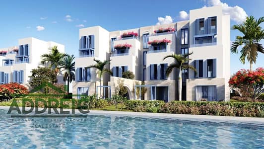 شاليه مميز في قلب رأس الحكمة – NAIA Bay بمساحه 115م+50م روووووف رؤيه صريحه للبحر بدون عوائق الاستلام خلال شهرين تحقق عائد استثماري قوى