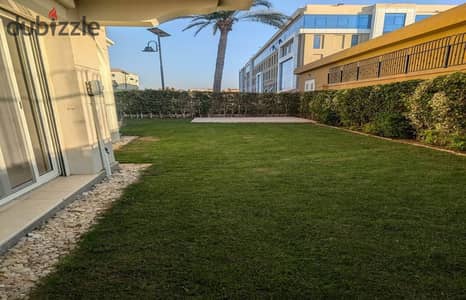 شقة بحديقة بسعر مميز استلام فوري في اب فيل بجوار بالم باركس و سوان ليك دقائق من نيو جيزة