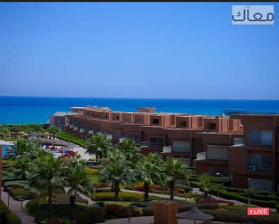 جهز المايوه والنظارة. . الصيف بدأ وفيلا على البحر مستنيك متشطبه واستلام فوري