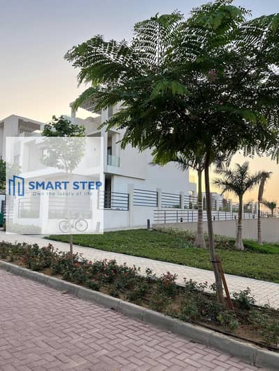 ستاندالون في أميز لوكيشين متشطب بالتكيفات للبيع في فيفث سكوير القاهرة الجديدة fifth square