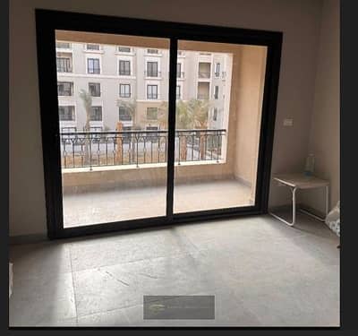 ستوديو للإيجار داخل كمبوند Village West – الشيخ زايد  مساحه ٧٥ متر متشطب بالتكيفات  فيو مميز