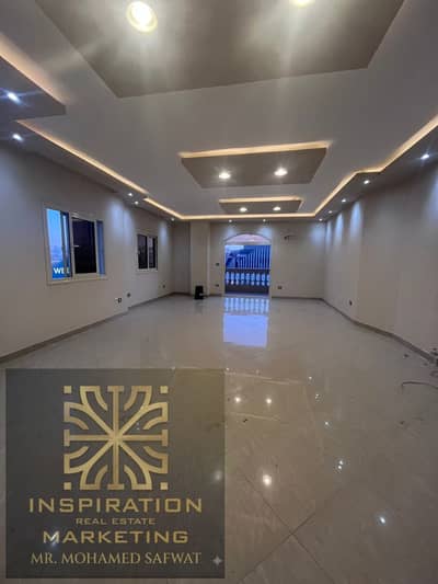 شقة ايجار سكنى او إداري فاخر 220م للإيجار | واجهة مباشرة على التسعين الجنوبي | اللوتس الجنوبية