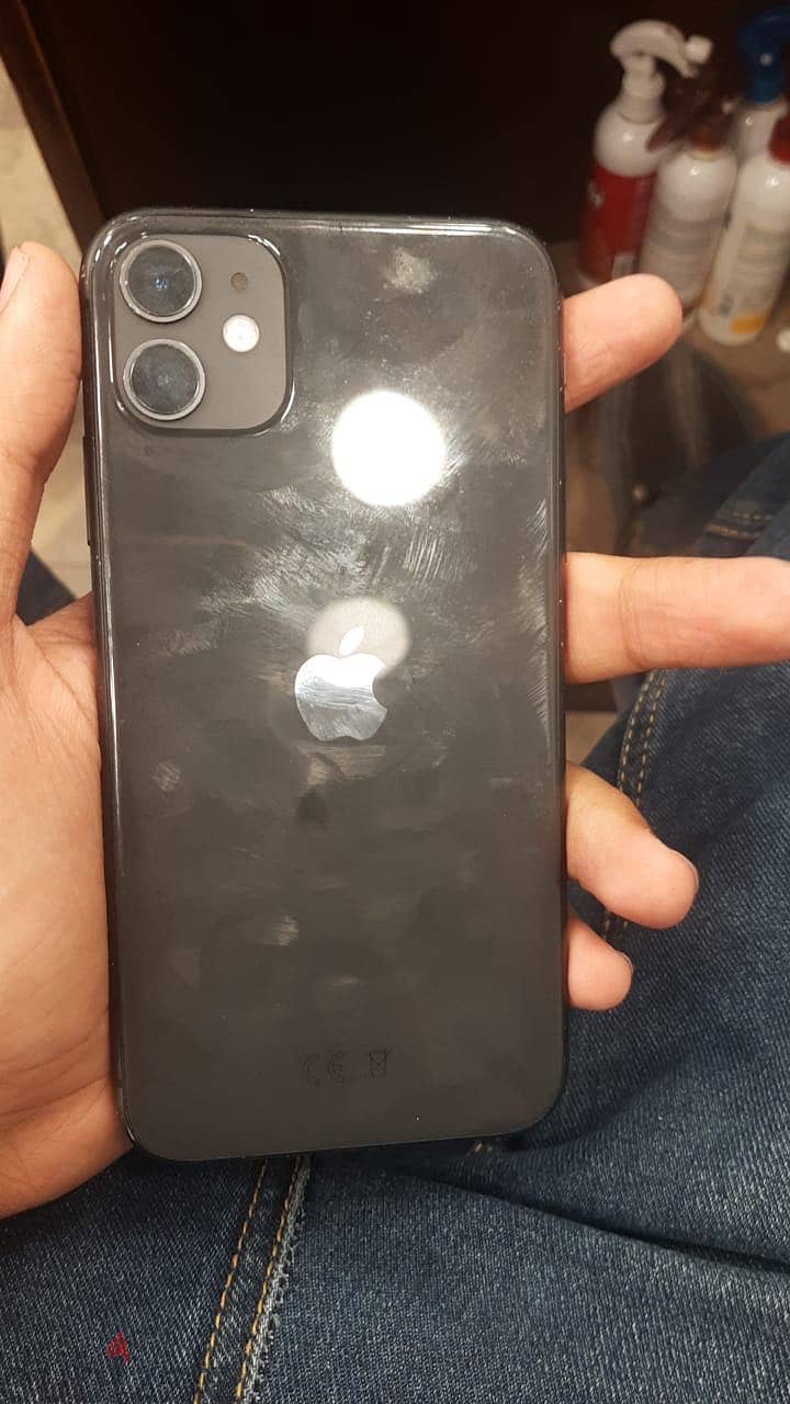 iPhone 11 3