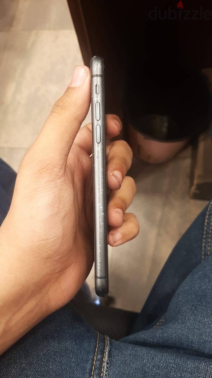 iPhone 11 5