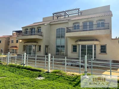 قصر للبيع في مدينتي علي الجولف مباشرا   6 نوم بأكبر مساحة 1050م