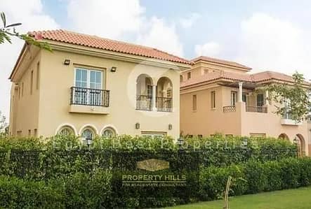 At a bargain price, receive now a villa with a golf view in Hyde Park, Sheikh Zayed, next to Al Jazeera Club and Golf Views.