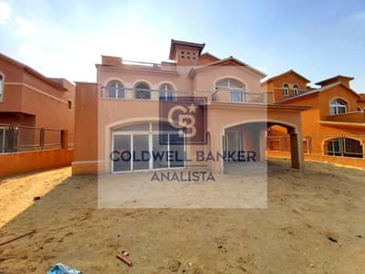 Under Market Price Villa for Sale in Dyar Arco Fifth Settlement Prime Location North Facing Landscape and Lakes View Ready to Move New Cairo