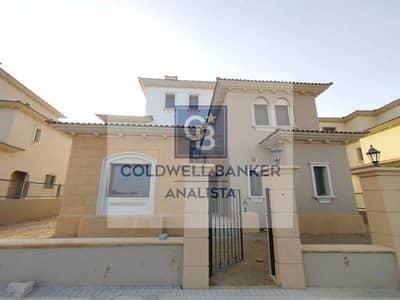 اقل سعر فى الماركت فيلا للبيع في سيتي جيت لوكيشن مميزفيو جولف ومساحه ارض كبيره نصف تشطيب في القاهره الجديده التجمع الخامس