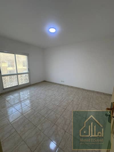Apartment for sale in Al-Rehab 2, area 162 m, 3 bedrooms, 3 bathrooms, and a spacious reception room with a large terrace