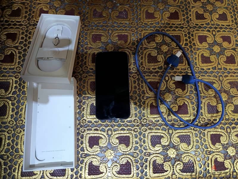 IPhone 16 3
