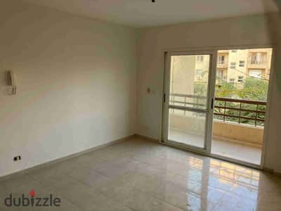 For rent in Madinaty, a 92-square-meter apartment consisting of two rooms and a bathroom, close to amenities, at a bargain price.