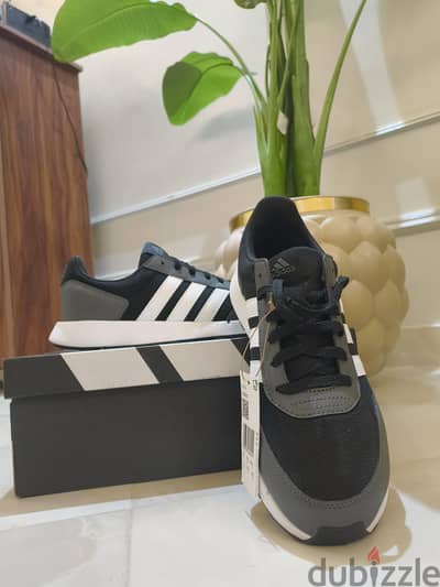 adidas run50s