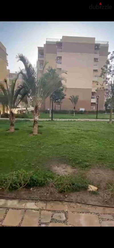للايجار بمدينتى شقة ١٢٨ متر مفروش