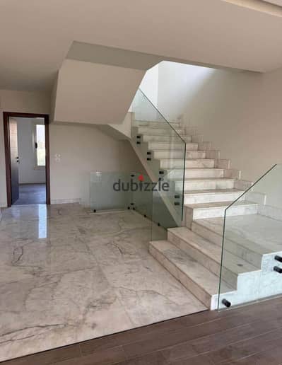 تاون هاوس للبيع  برايم لوكيشن بسعر لقطه  في بالم هيلز اسكندريه -  بجوار كارفور