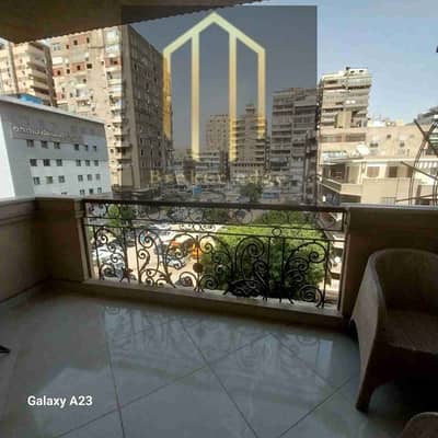 شقة مفروشة ممتاز عباس العقاد 200م بعمارة حديثة م نصر