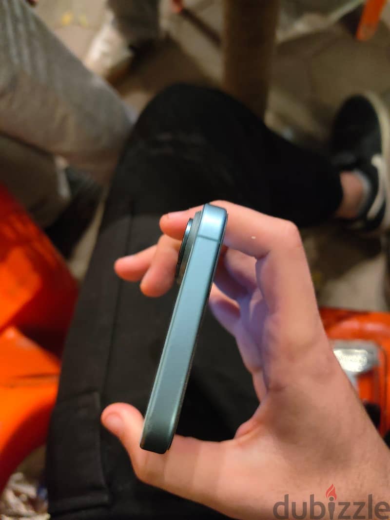 iPhone 16 plus 4