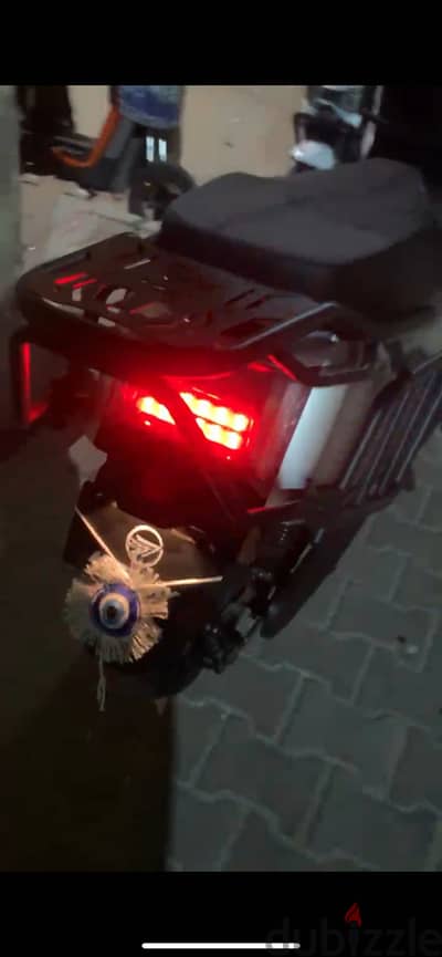 اسكوتر كهربه ٢٠٠٠ وات
