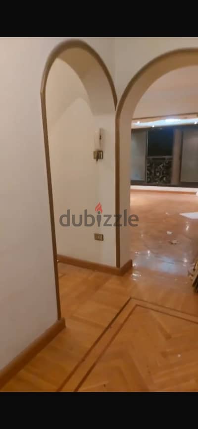 شقة للايجار بعمارات العبور صلاح سالم مكيفة 145م سوبر لوكس