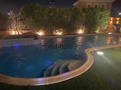 ڤيلا للبيع 226 متر تشطيب خاص بالتكيفات في ميڤيدا التجمع الخامس