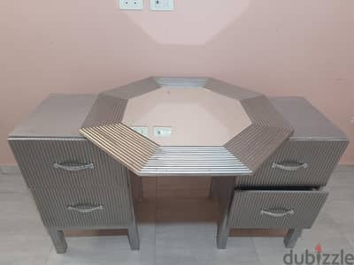 تسريحة بالمراية