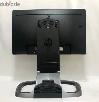 لوط 10 شاشات HP مقاس 23 بوصة فرز أول بالقواعد الأصلية المميزة بـ 1500