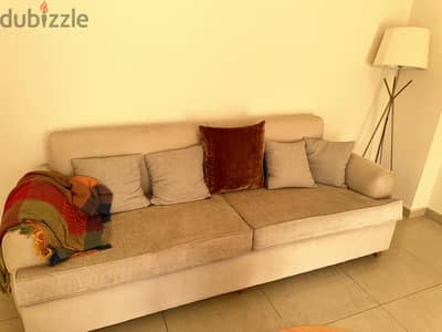 3-seater Sofa & Coffee Table in Tagammoa Khamis